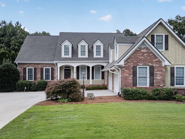 26 Nicklaus Drive NW, Rome, GA 30165