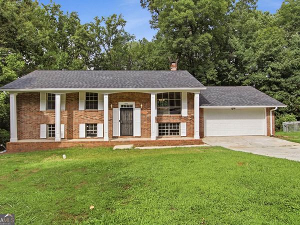 1446 Walnut Ridge Way, Stone Mountain, GA 30083