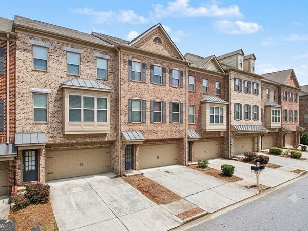 2707 Hallwood Lane, Suwanee, GA 30024