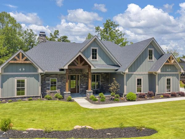 410 Edgewater Trail, Toccoa, GA 30577