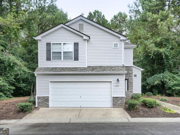 1277 W Oaks Way, Woodstock, GA 30188