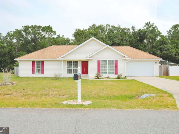 4063 Meadow Circle, Blackshear, GA 31516