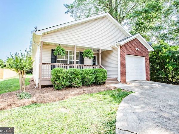 211 South Street, Carrollton, GA 30117