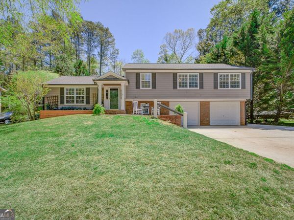 209 Cedar Drive, Peachtree City, GA 30269