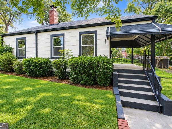 541 W Lake Avenue NW, Atlanta, GA 30318