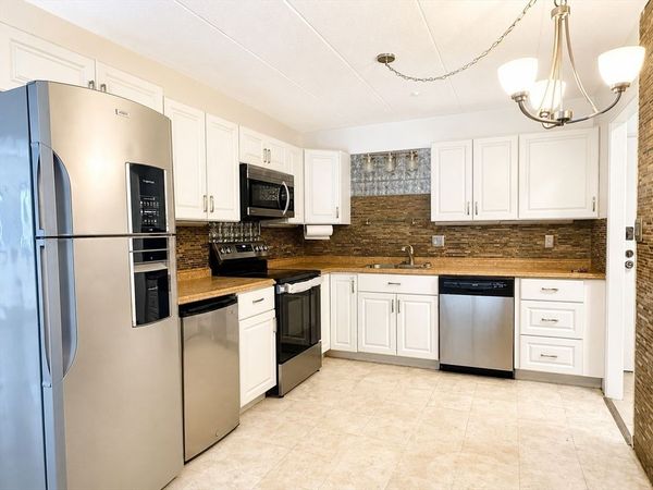 308 Quarry St, Unit 405, Quincy, MA 02169