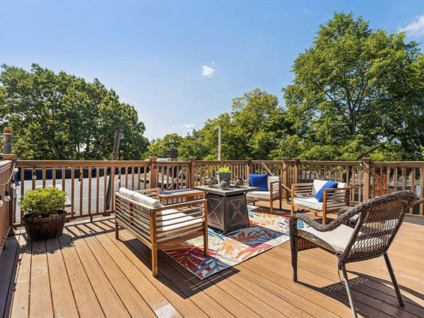 281 Chestnut Avenue, Unit 3, Boston, MA 02130