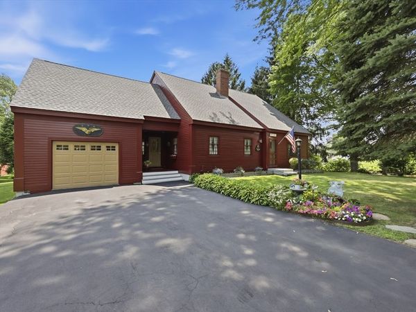 11 Betty, Auburn, MA 01501