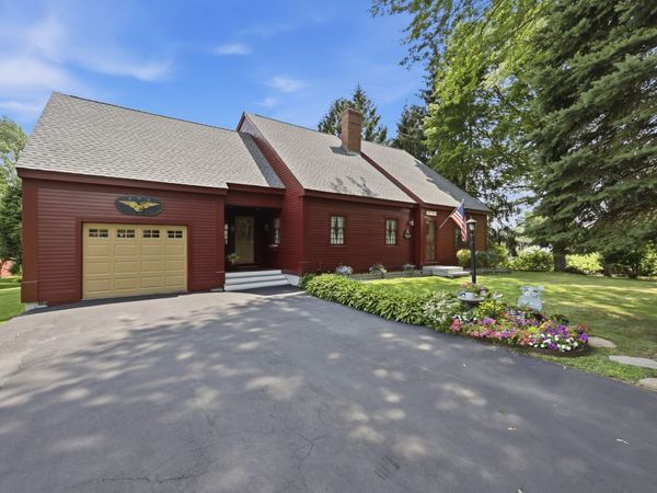 11 Betty, Auburn, MA 01501