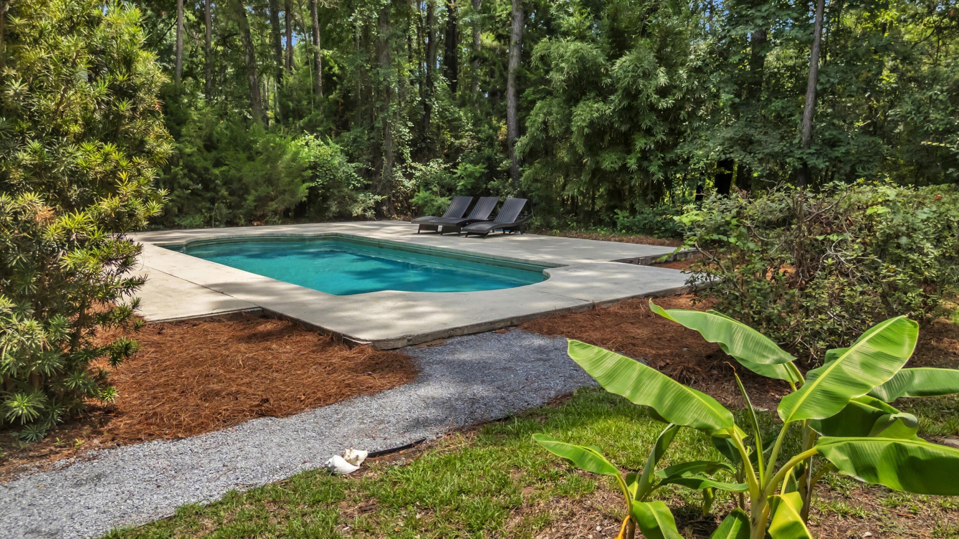 615 Romain Road Photo 10