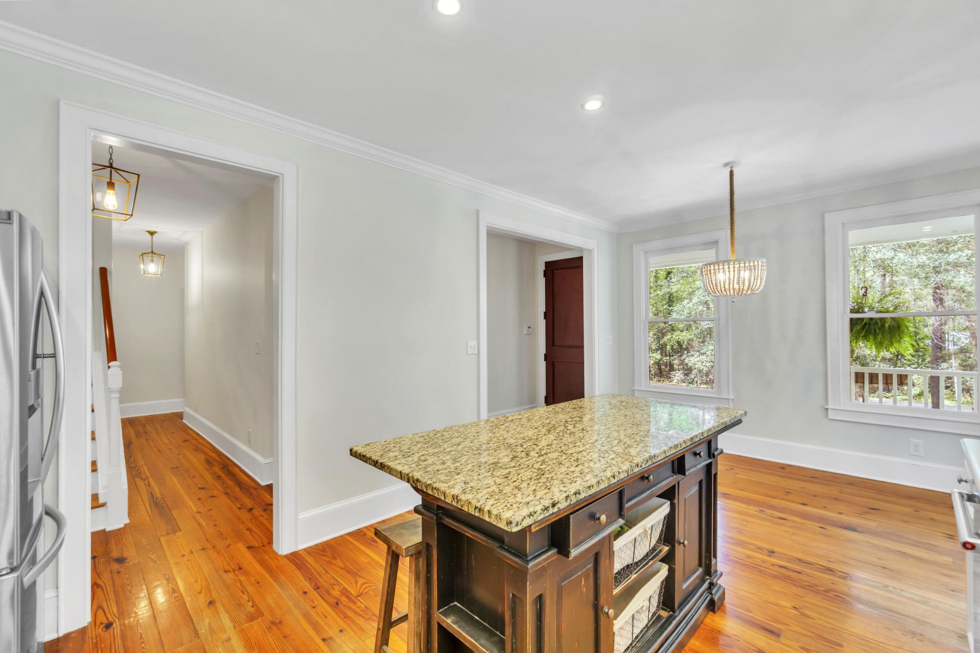 615 Romain Road Photo 31