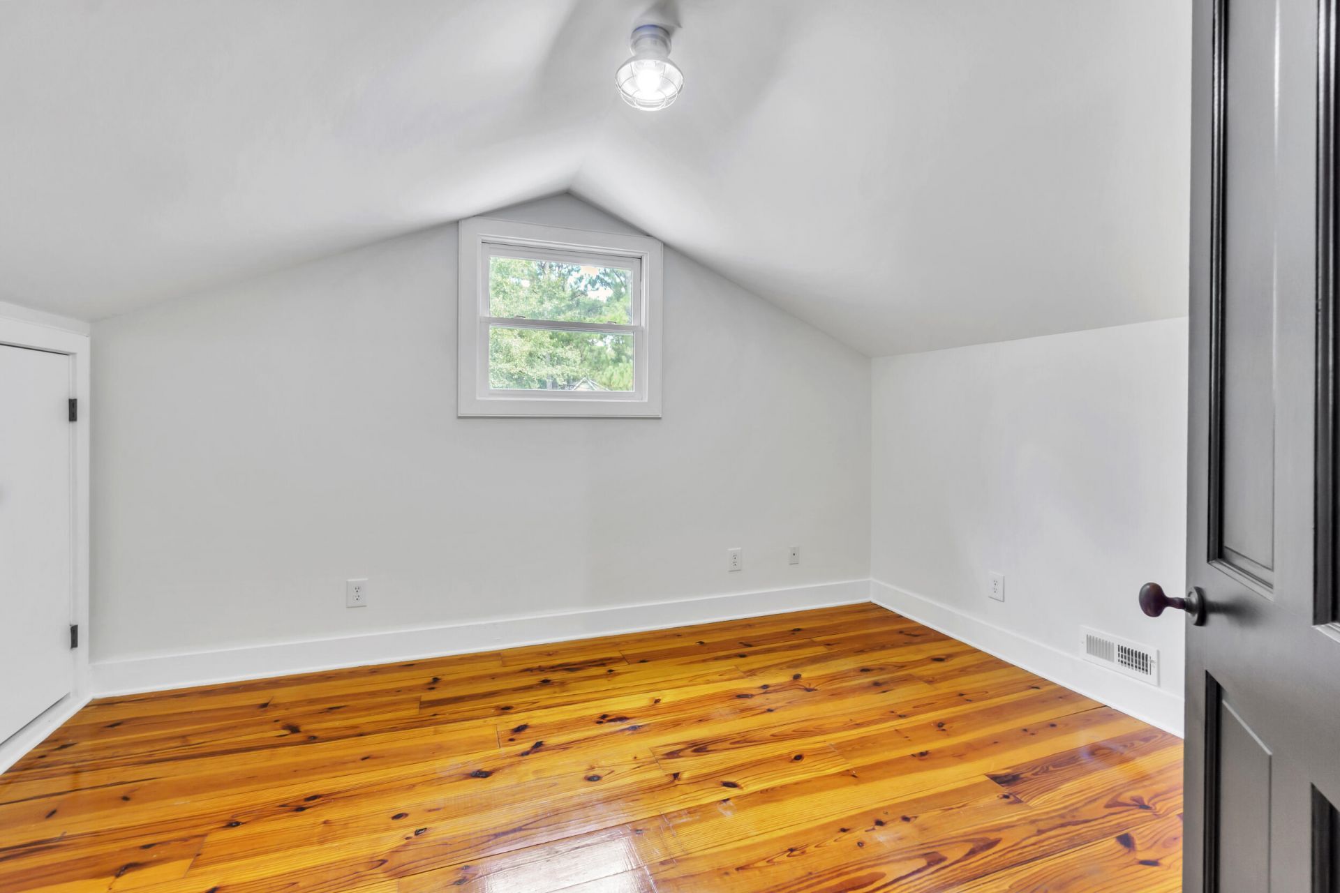 615 Romain Road Photo 61