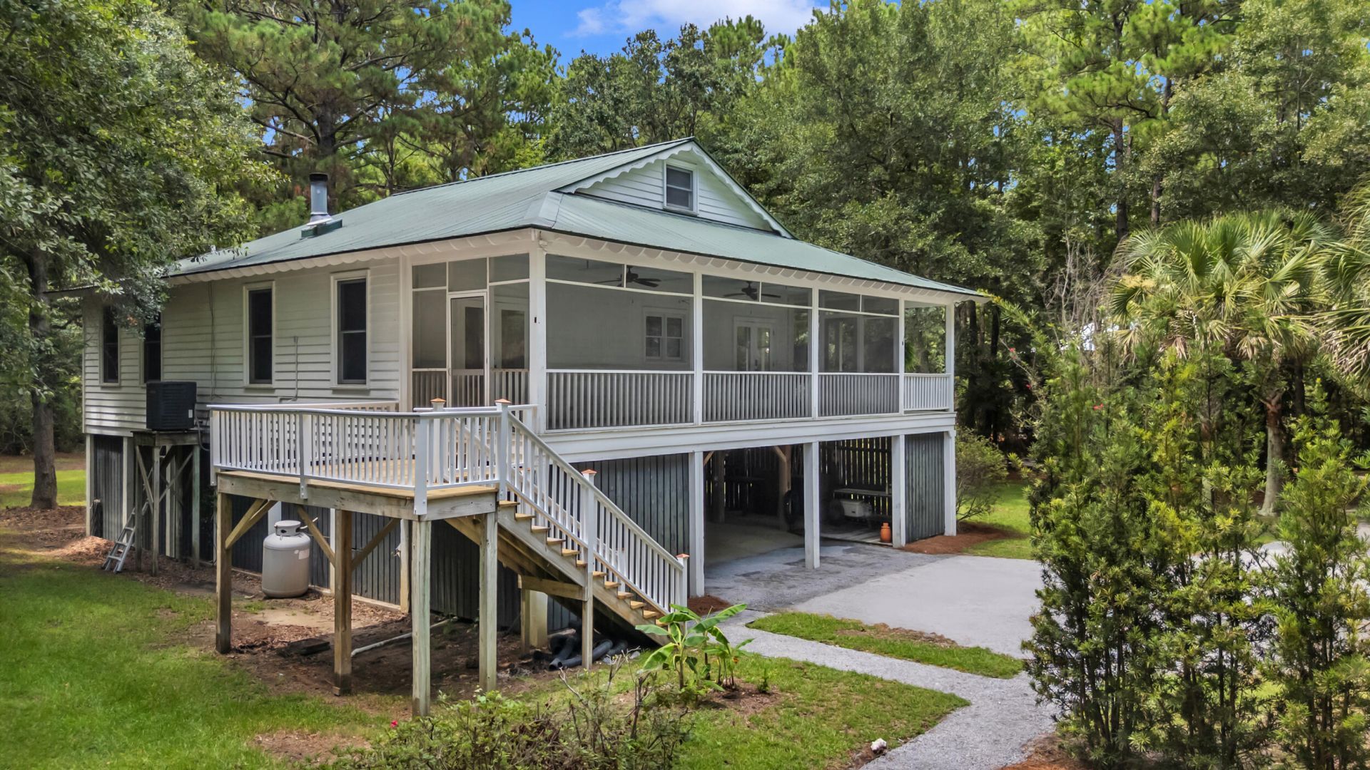 615 Romain Road Photo 9