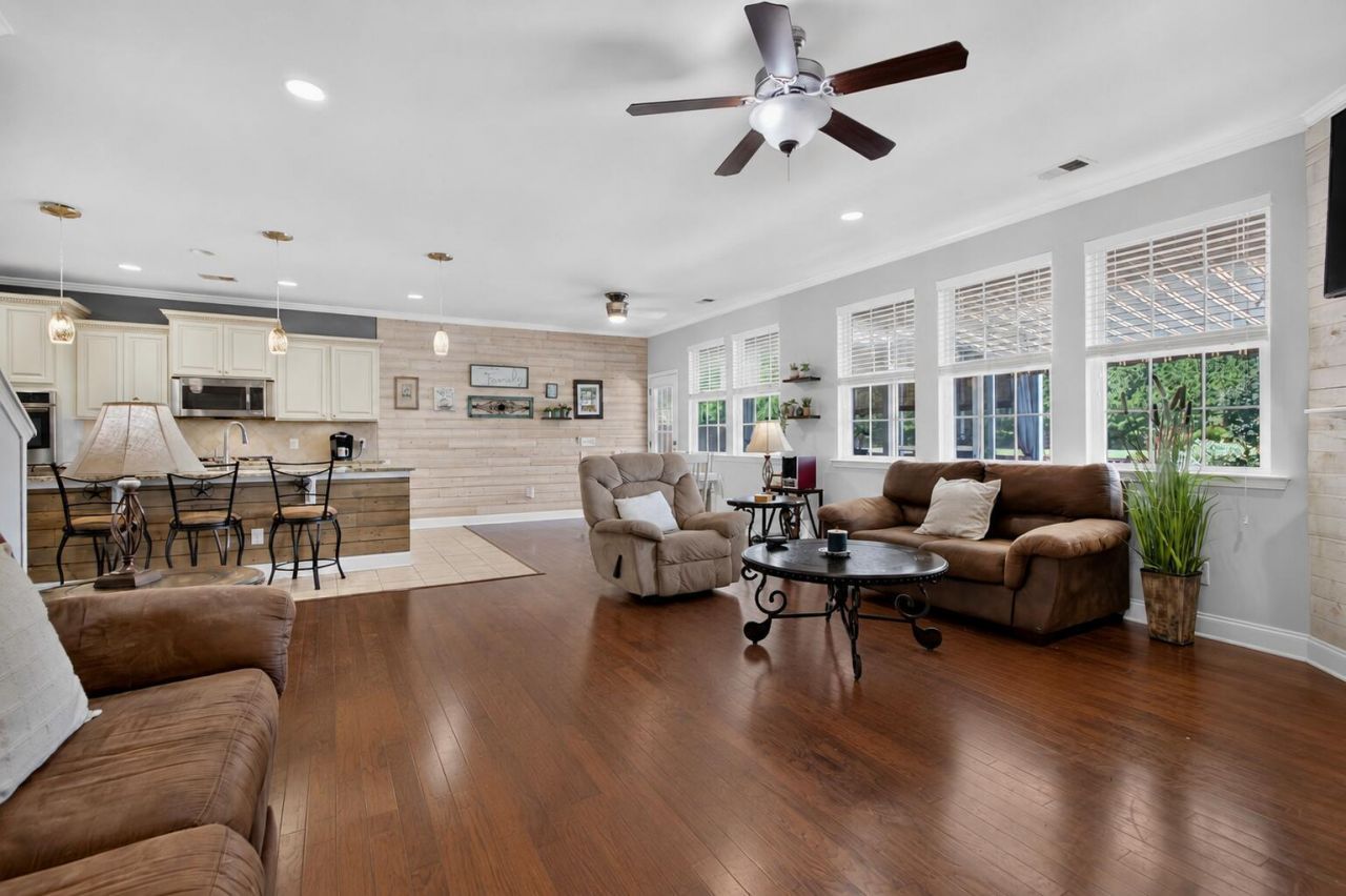 141 Lindera Preserve Boulevard Photo 14