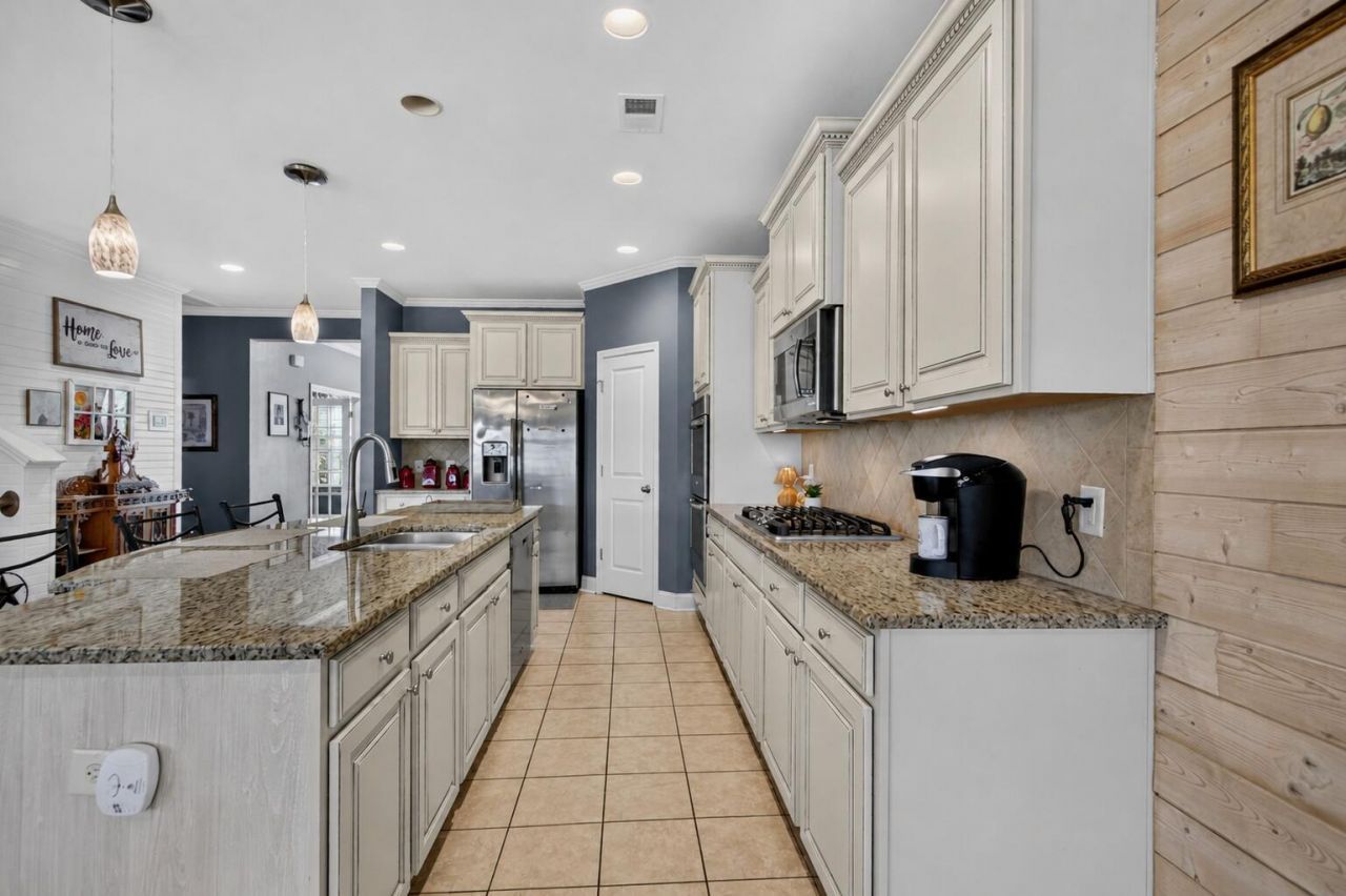 141 Lindera Preserve Boulevard Photo 23