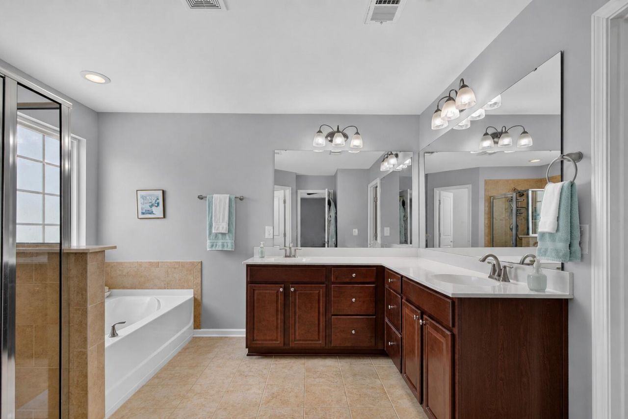 141 Lindera Preserve Boulevard Photo 31