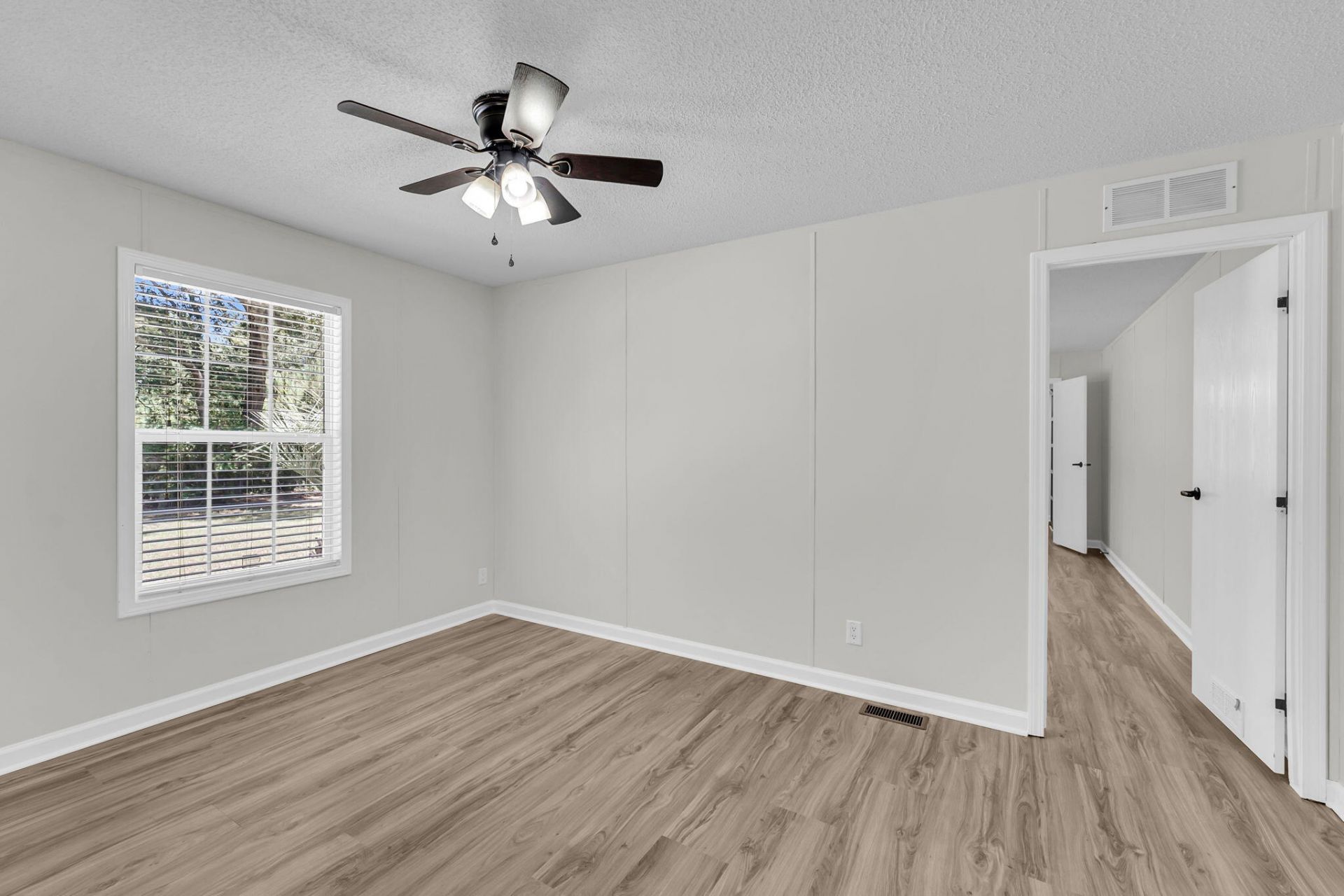 5215 Maybank Highway Photo 20