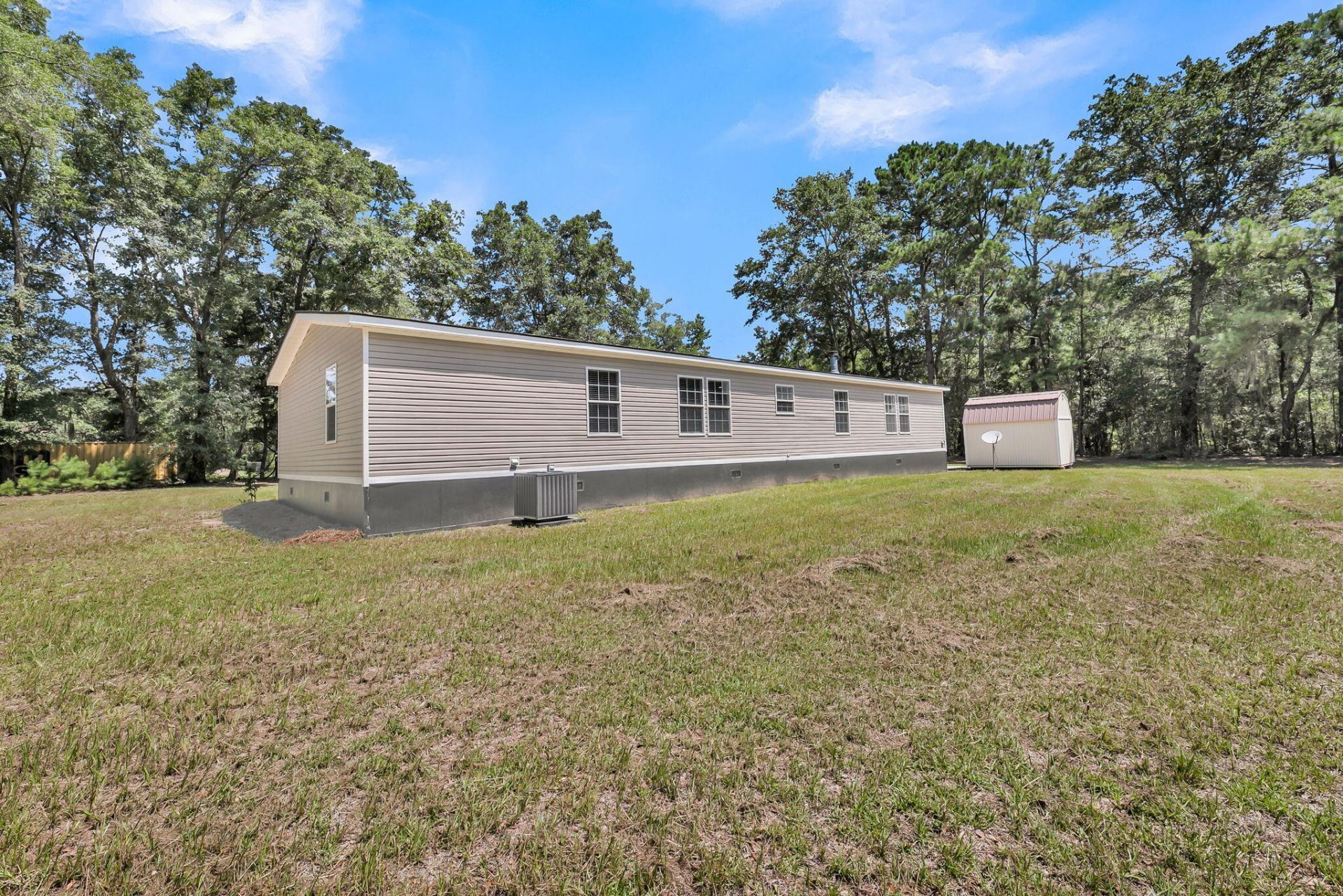 5215 Maybank Highway Photo 38