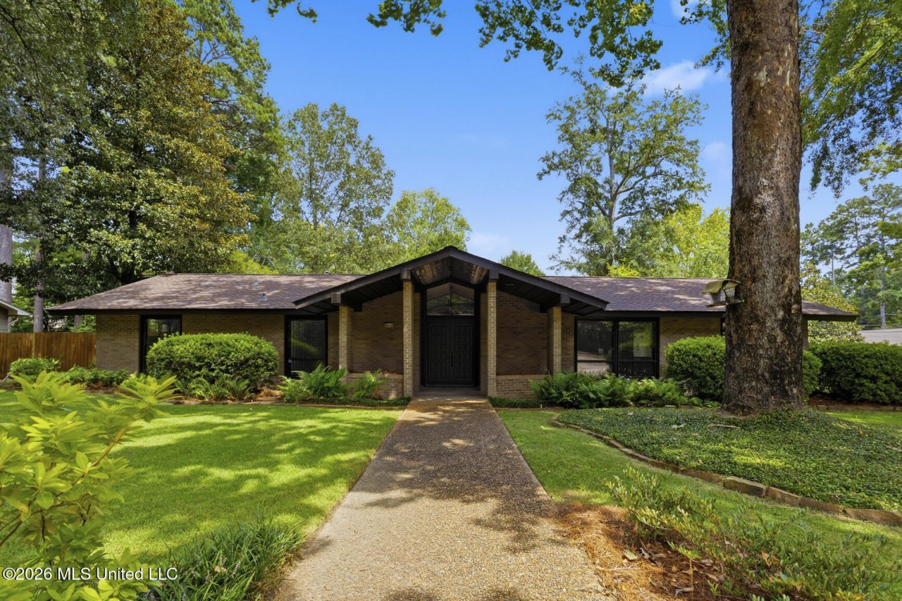 4458 Wedgewood Street, Jackson, MS 39211 Main Photo