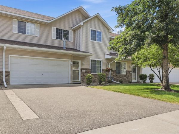 3176 Juniper Lane, Unit E, Woodbury, MN 55125