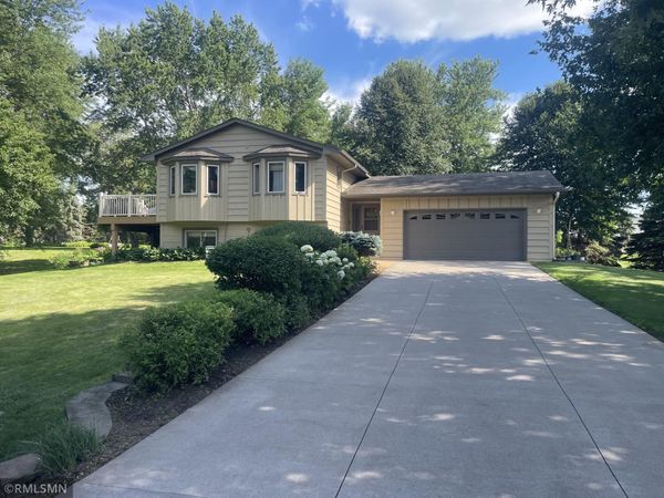22365 Circle Lane , Rogers, MN 55374