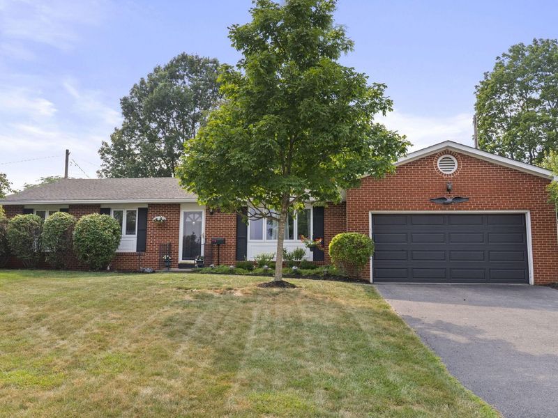 4509 Norwell Drive E, Columbus, OH 43220 Photo 1