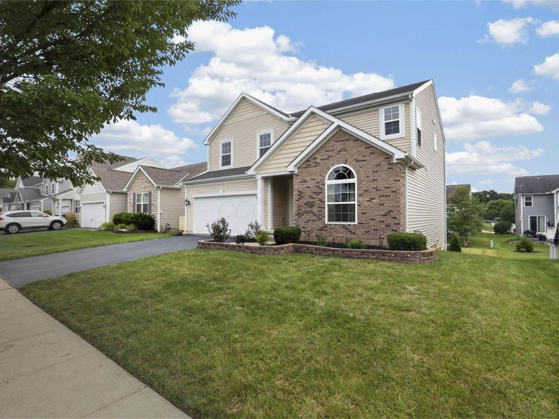 299 Dovetail Drive, Lewis Center, OH 43035 Photo 3