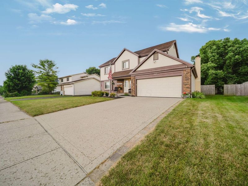 2445 Clover Blossom Court, Grove City, OH 43123 Photo 3