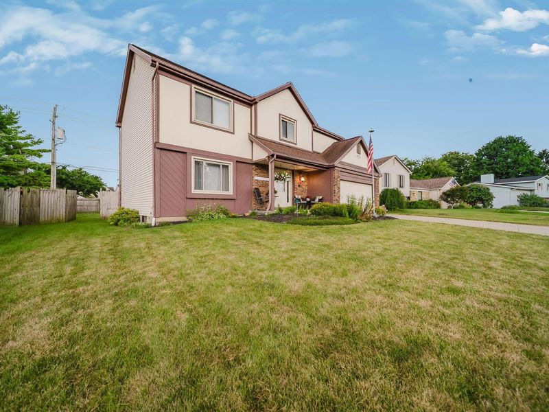 2445 Clover Blossom Court, Grove City, OH 43123 Photo 4