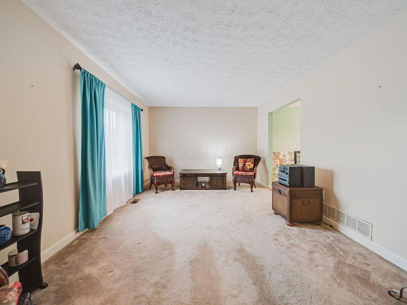 2445 Clover Blossom Court, Grove City, OH 43123 Photo 8