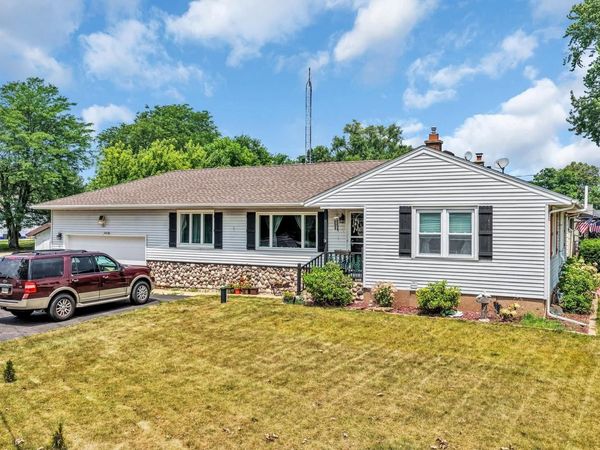 30810 Weiler ROAD, Burlington, WI 53105