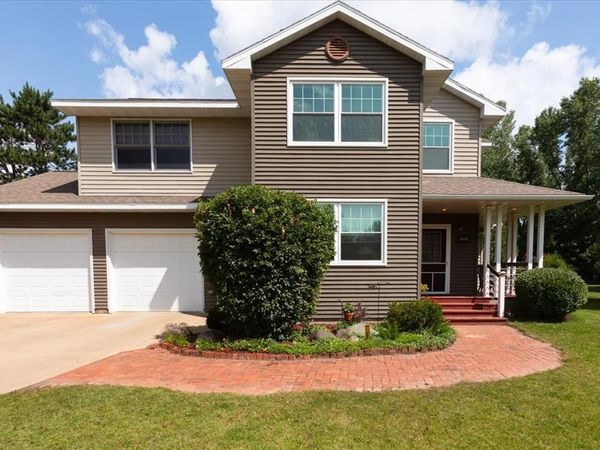 1015 Prairie Circle, Menomonie, WI 54751