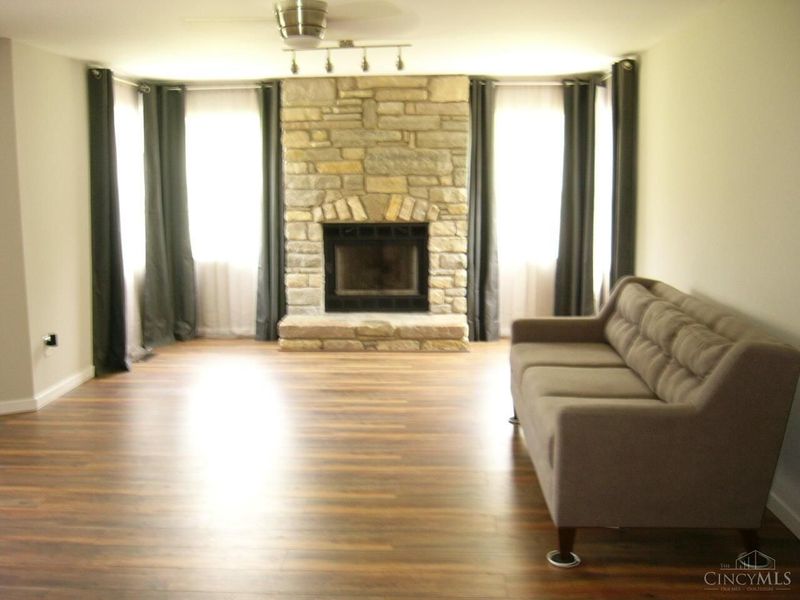 488 Green Road, Pierce Twp, OH 45255 Photo 9
