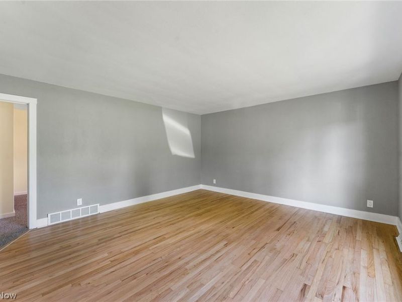 2435 Canfield Road, Youngstown, OH 44511 Photo 11