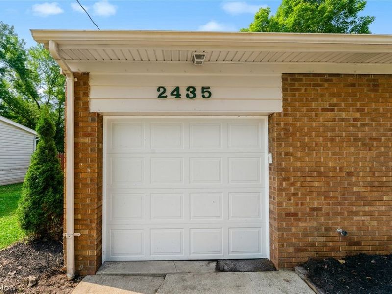 2435 Canfield Road, Youngstown, OH 44511 Photo 25