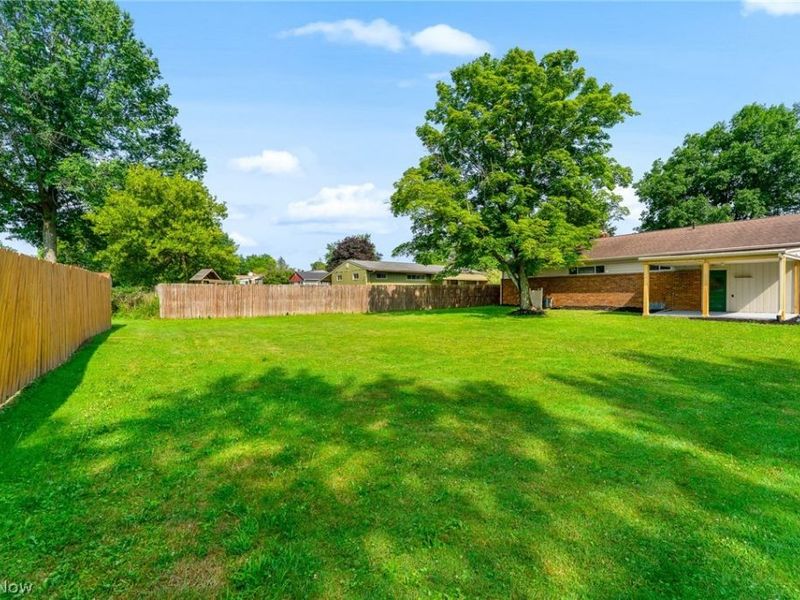 2435 Canfield Road, Youngstown, OH 44511 Photo 27