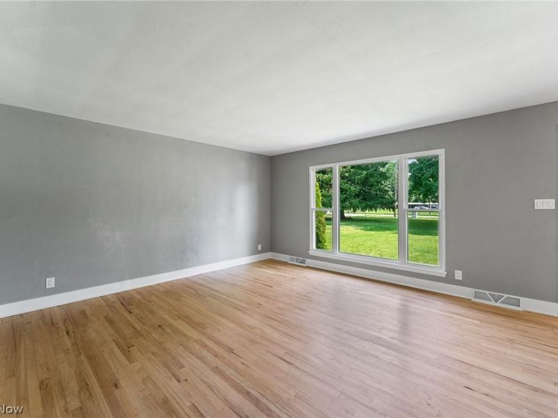 2435 Canfield Road, Youngstown, OH 44511 Photo 9