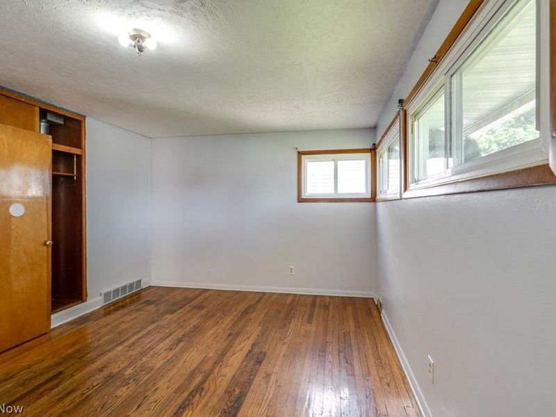 12211 Woodward Boulevard , Garfield Heights, OH 44125 Photo 12