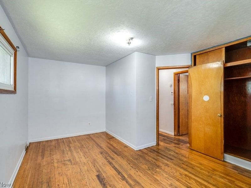12211 Woodward Boulevard , Garfield Heights, OH 44125 Photo 13