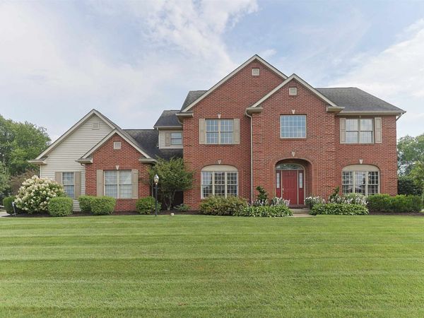 14256 Parkridge Drive, Granger, IN 46530
