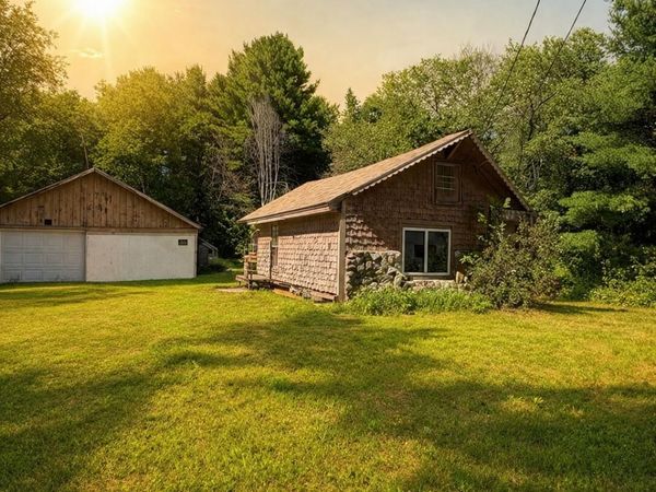 9 Dadmun Drive , Casco, ME 04015