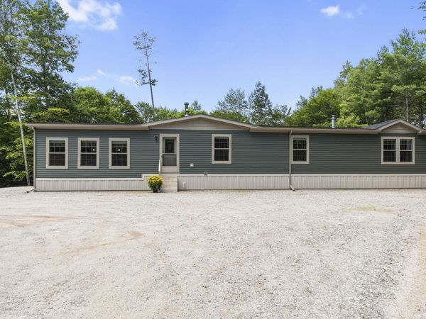 537 Winthrop Center Road , Winthrop, ME 04364