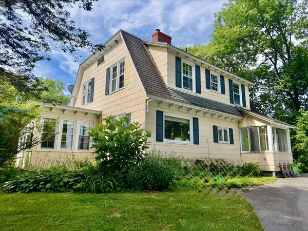 27 High Street , Guilford, ME 04443