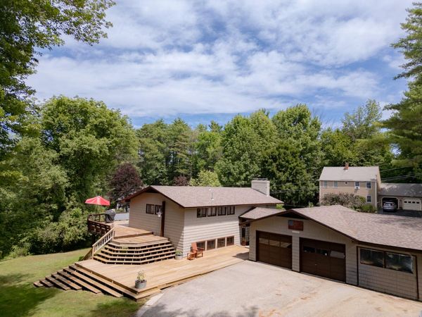31 Upland Lane, Yarmouth, ME 04096