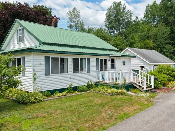 41 Lagrange Road , Howland, ME 04448