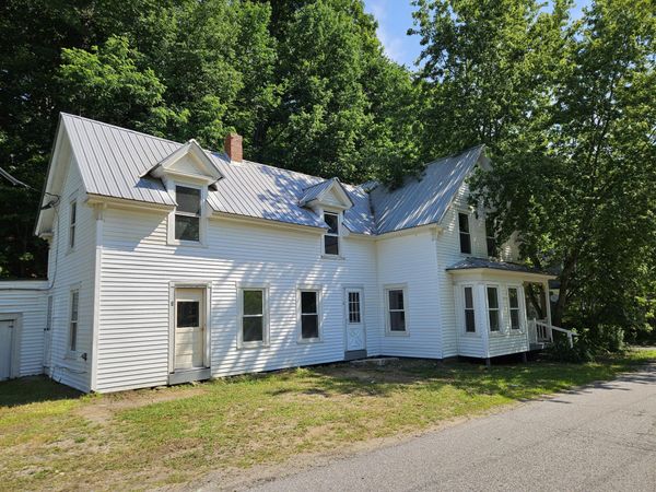 12 Davis Court , Wilton, ME 04294