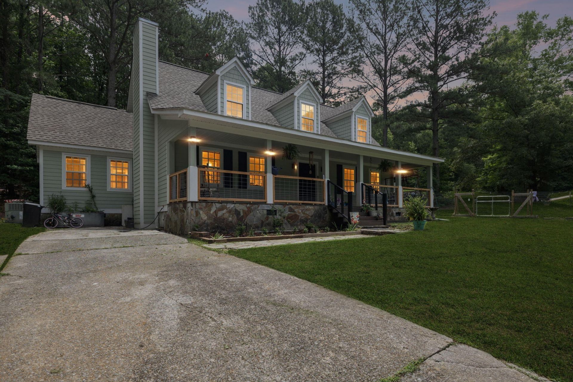 191 Hill Street , Trion, GA 30753 Main Photo