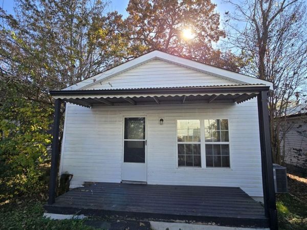 2592 E 39th Street , Chattanooga, TN 37407