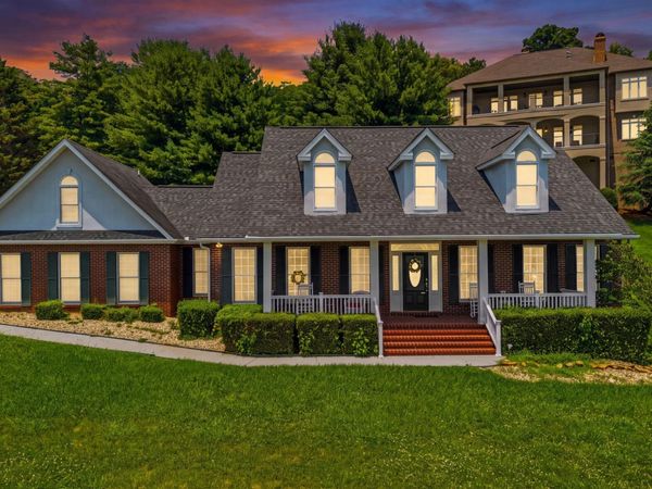 223 Lexington Place , Sevierville, TN 37862