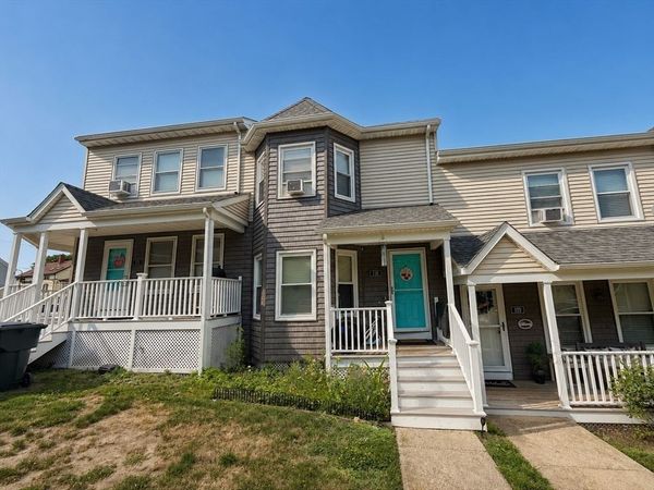 700 2nd St, Unit 110, Fall River, MA 02721